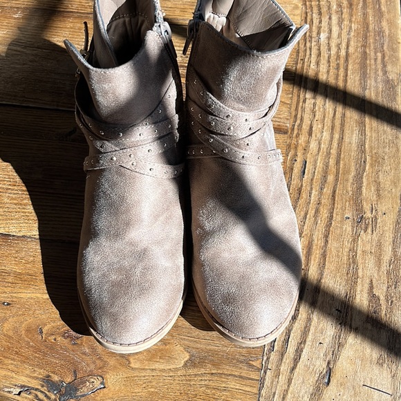 Justice heeled booties - Picture 2 of 10